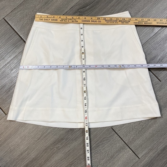 Valette White Lined Single Center Pleat A-Line Mini Skiet size 8 - Picture 7 of 7